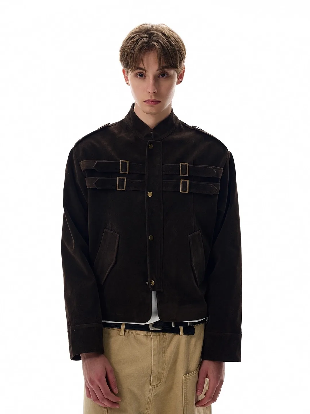 Модная коричневая замшевая куртка для мужчин, свободный ретро-дизайн, повседневная верхняя одежда для мотоциклистов, молодежная, для лета и осени, Китай...
Модная коричневая замшевая куртка для мужчин, свободный ретро-дизайн, повседневная верхняя одежда для мотоциклистов, молодежная, для лета и осени, Китай...