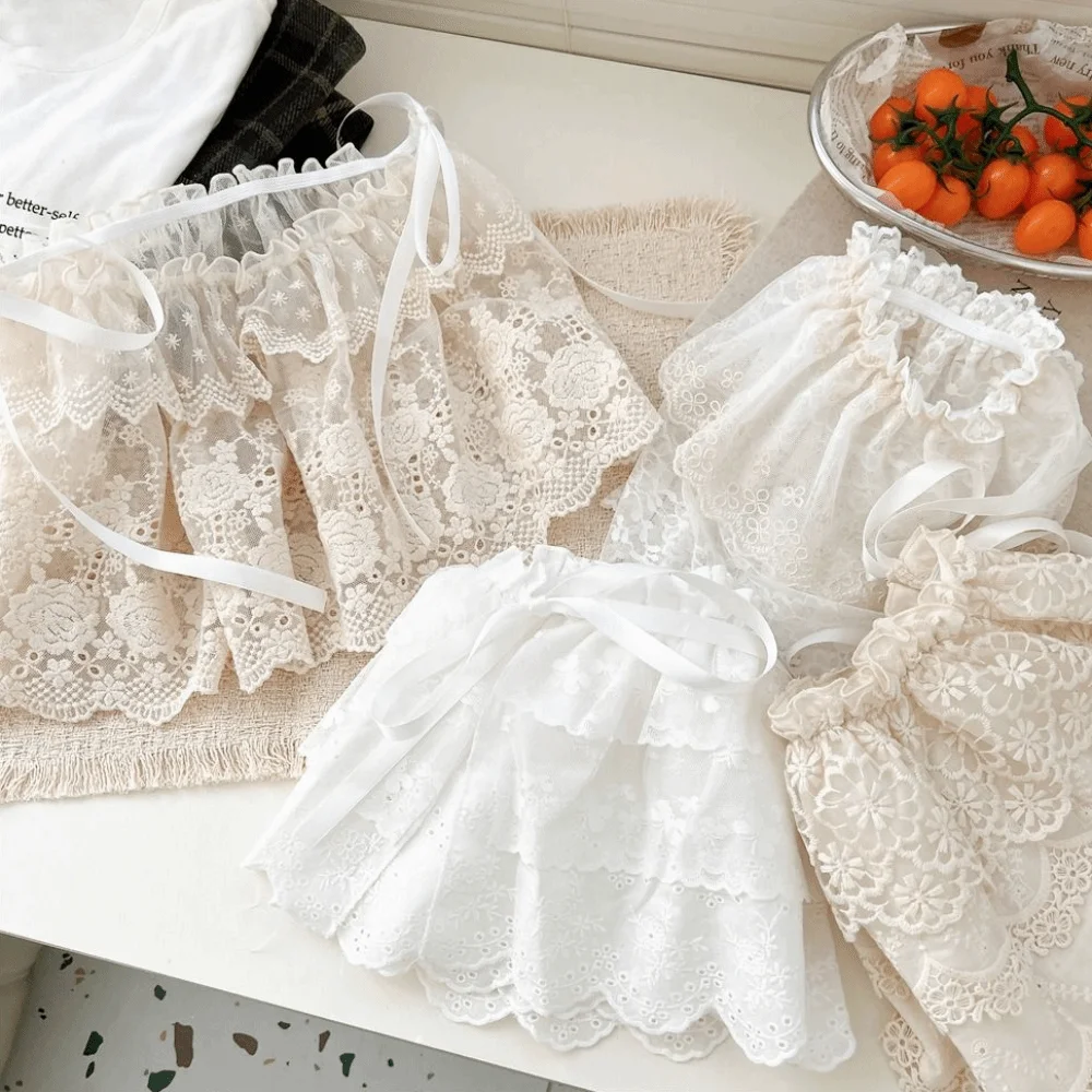 Fashion Balletcore White Lace Fart Curtain Ballet Style Lace Up Mini Lace Skirts Embroidery Flower Butt Curtain Women
Fashion Balletcore White Lace Fart Curtain Ballet Style Lace Up Mini Lace Skirts Embroidery Flower Butt Curtain Women