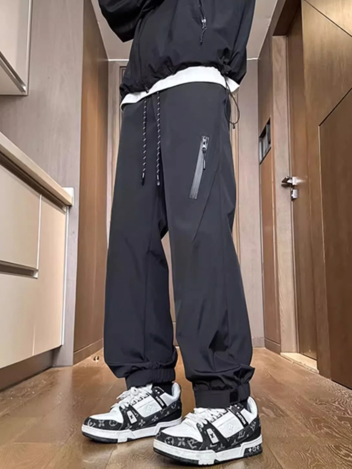 American Sle Soft ell Men's Winter Trousers with Elastic Cuffs Fce Lined Straight Leg Workwear Pants Magic Tape
American Sle Soft ell Men's Winter Trousers with Elastic Cuffs Fce Lined Straight Leg Workwear Pants Magic Tape