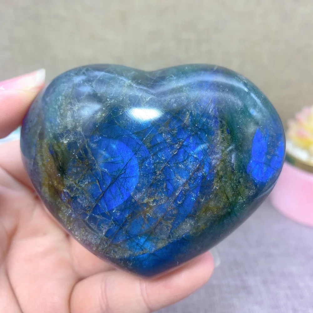Quartz Stone Natural Labradorite Heart Shaped Carved Decorate Gemstone Crafts Home Decoration Energy Gift
Quartz Stone Natural Labradorite Heart Shaped Carved Decorate Gemstone Crafts Home Decoration Energy Gift