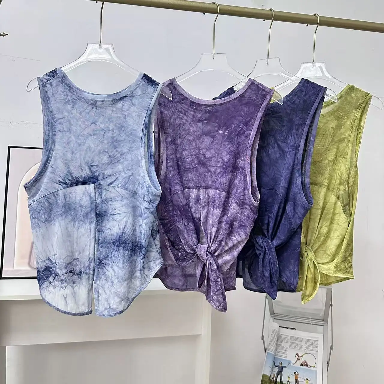 Mesh Tie-Dye Slit Back Vest Women's Summer New Loose Breathable Semi-Transparent Running Fitness Sleeveless T-Shirt
Mesh Tie-Dye Slit Back Vest Women's Summer New Loose Breathable Semi-Transparent Running Fitness Sleeveless T-Shirt