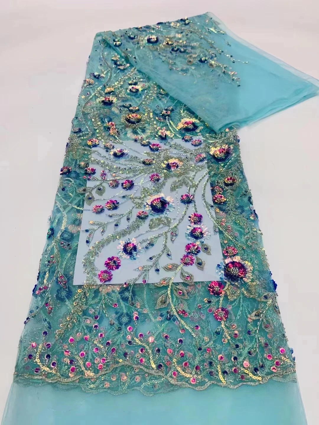 New three-dimensional embroidery lace embroidery transparent mesh colorful bead tube sequins, high-end luxury skirt wedding dres
New three-dimensional embroidery lace embroidery transparent mesh colorful bead tube sequins, high-end luxury skirt wedding dres
