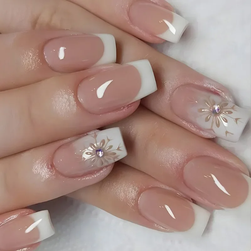 24 pcs Square Medium Press on nails for girls Realistic White French Fake Nail Artificial Snowflake Glued Nails Set with Glue
24 pcs Square Medium Press on nails for girls Realistic White French Fake Nail Artificial Snowflake Glued Nails Set with Glue