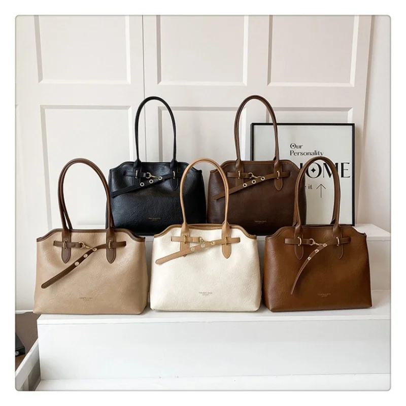 Известная дизайнерская женская сумка из натуральной кожи, элегантная сумка через плечо и через плечо, классика люксового бренда
Известная дизайнерская женская сумка из натуральной кожи, элегантная сумка через плечо и через плечо, классика люксового бренда