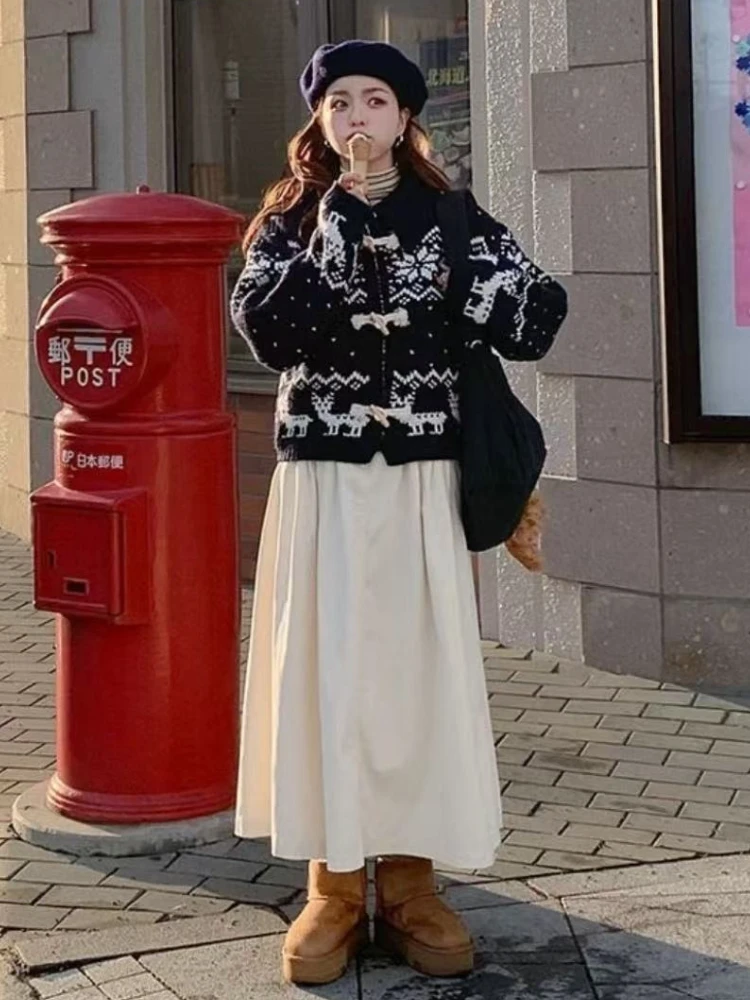Vintage Sweaters Coats Women Loose Knit Cardigan Top Lady Korean Autumn Winter Knit Single-breasted Cardigan Outerwear Versatile
Vintage Sweaters Coats Women Loose Knit Cardigan Top Lady Korean Autumn Winter Knit Single-breasted Cardigan Outerwear Versatile