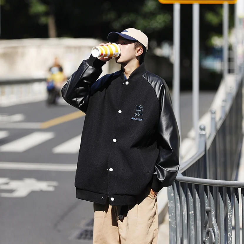 Мужская шерстяная куртка в повседневном бейсбольном стиле, весенне-осеннее свободное пальто в американском стиле, ветрозащитное, с длинными рукавами
Мужская шерстяная куртка в повседневном бейсбольном стиле, весенне-осеннее свободное пальто в американском стиле, ветрозащитное, с длинными рукавами
