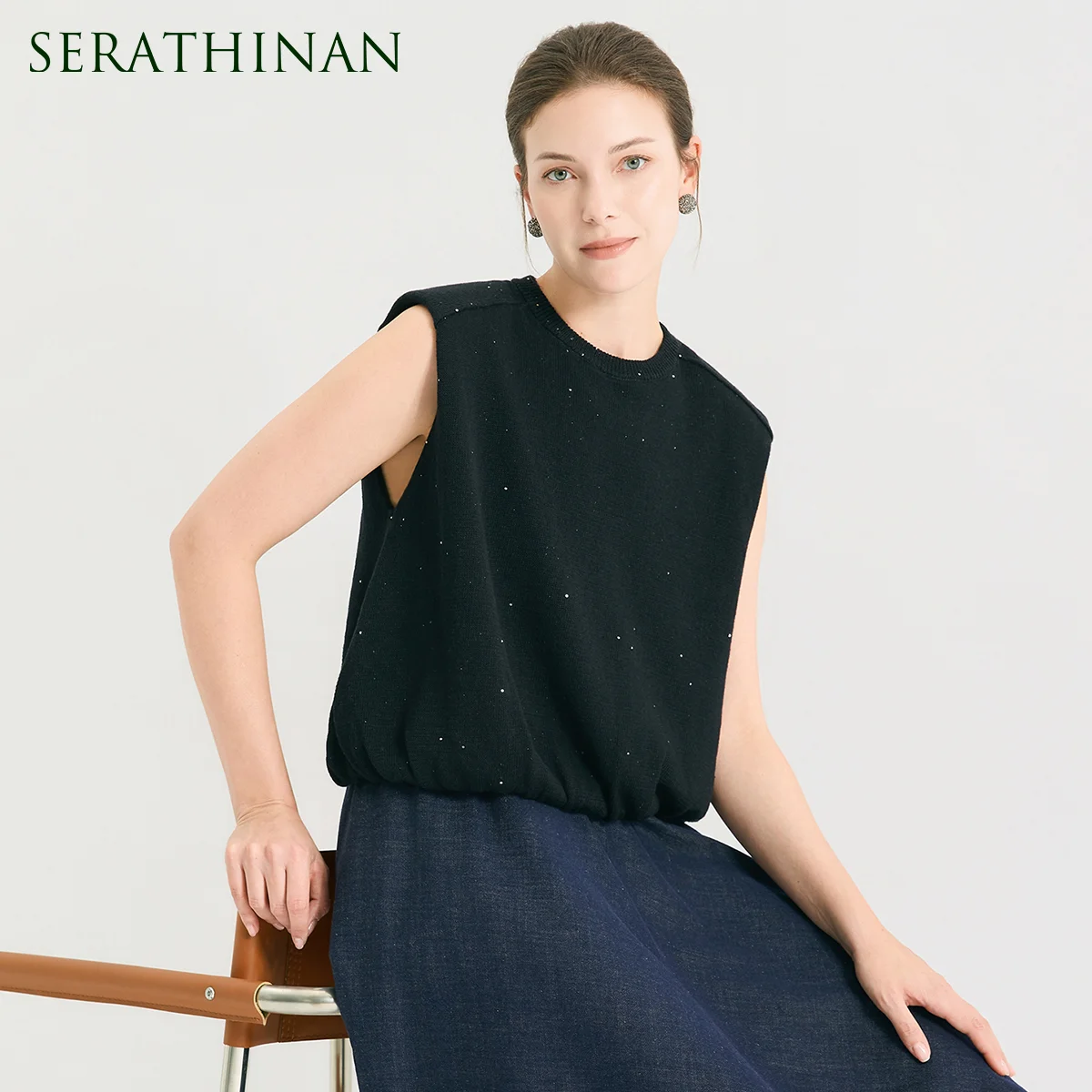 BY4521327 Роскошный льняной вязаный пуловер без рукавов с блестящими пайетками из хлопковой пряжи, круглый вырез, приталенный крой
BY4521327 Роскошный льняной вязаный пуловер без рукавов с блестящими пайетками из хлопковой пряжи, круглый вырез, приталенный крой