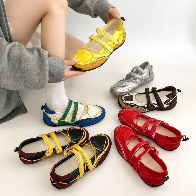 Fashion Mesh Shoes Women 2026 New Loafers Magic Tape Thin Breathable Sports Walking Casual Flats Sneakers Women Shoes for Women
Fashion Mesh Shoes Women 2026 New Loafers Magic Tape Thin Breathable Sports Walking Casual Flats Sneakers Women Shoes for Women