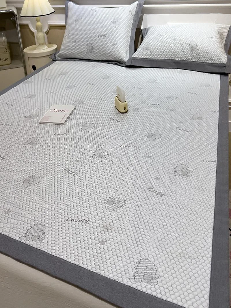 Summer Ice Silk Cooling Mat 2025 New Home Air Conditioned Bed Sheet Washing Machine Washable College Dormitory Single Bed Linen
Summer Ice Silk Cooling Mat 2025 New Home Air Conditioned Bed Sheet Washing Machine Washable College Dormitory Single Bed Linen