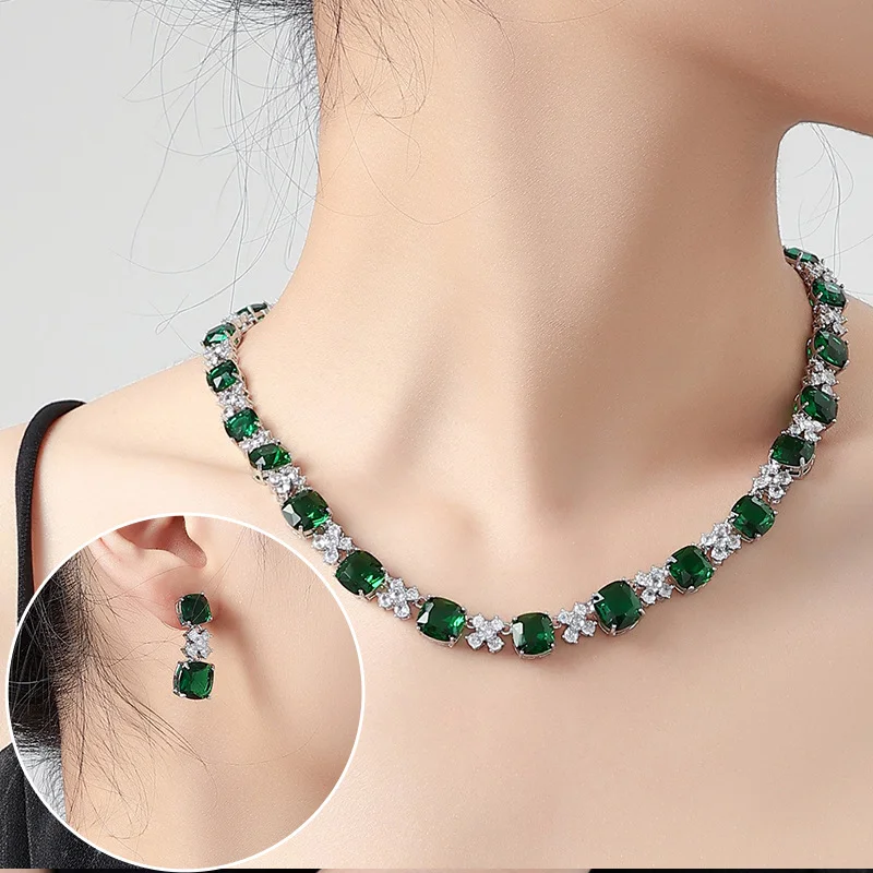 European Luxury Hip Hop Zircon Jewelry Set New Ins High Grade Women Necklace Earrings Two Piece Accessories
European Luxury Hip Hop Zircon Jewelry Set New Ins High Grade Women Necklace Earrings Two Piece Accessories