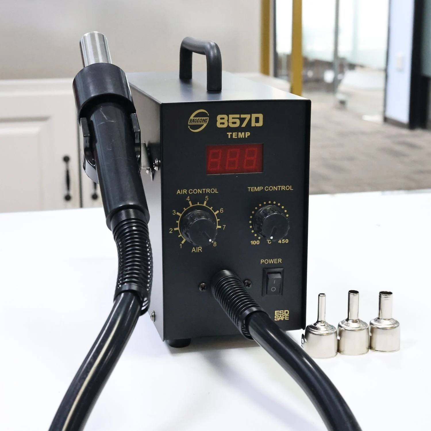 YAOGONG 857D Intelligent Dual Eddy Current Hot Air Desoldering Station for SMD PCB BGA Welding Repair Desoldering Station Tools
YAOGONG 857D Intelligent Dual Eddy Current Hot Air Desoldering Station for SMD PCB BGA Welding Repair Desoldering Station Tools