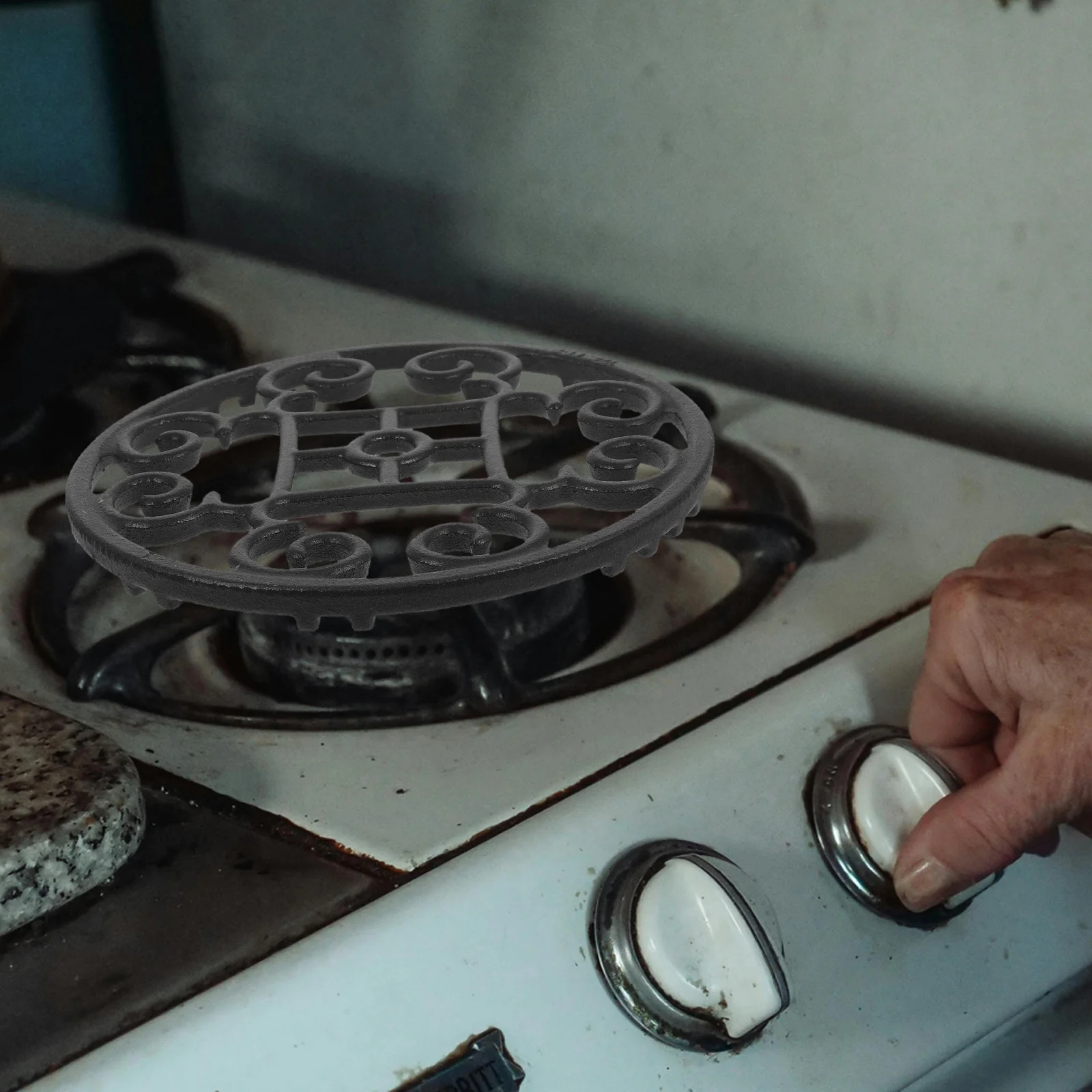 Sturdy Cast Iron Wok Ring Support Rack Non Slip Gas Stove Pot Holder Cooker Accessory Non Slip Wok Ring Pot Rack
Sturdy Cast Iron Wok Ring Support Rack Non Slip Gas Stove Pot Holder Cooker Accessory Non Slip Wok Ring Pot Rack