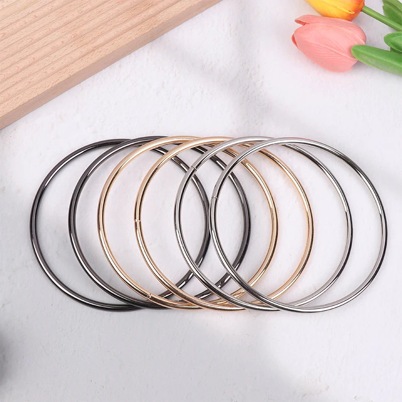 2Pcs/Lot 4MM Thickness DIY Bag Handle Ring Round Metal Rings 10.9cm DIY Handbags Bags Purse Ring Hanging Buckle Hardware
2Pcs/Lot 4MM Thickness DIY Bag Handle Ring Round Metal Rings 10.9cm DIY Handbags Bags Purse Ring Hanging Buckle Hardware