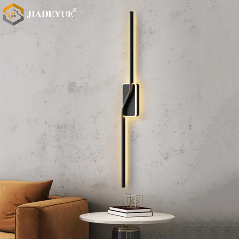 Modern minimalist LED strip wall light bedroom living room background wall light bedside wall light decorative mirror headlight
Modern minimalist LED strip wall light bedroom living room background wall light bedside wall light decorative mirror headlight