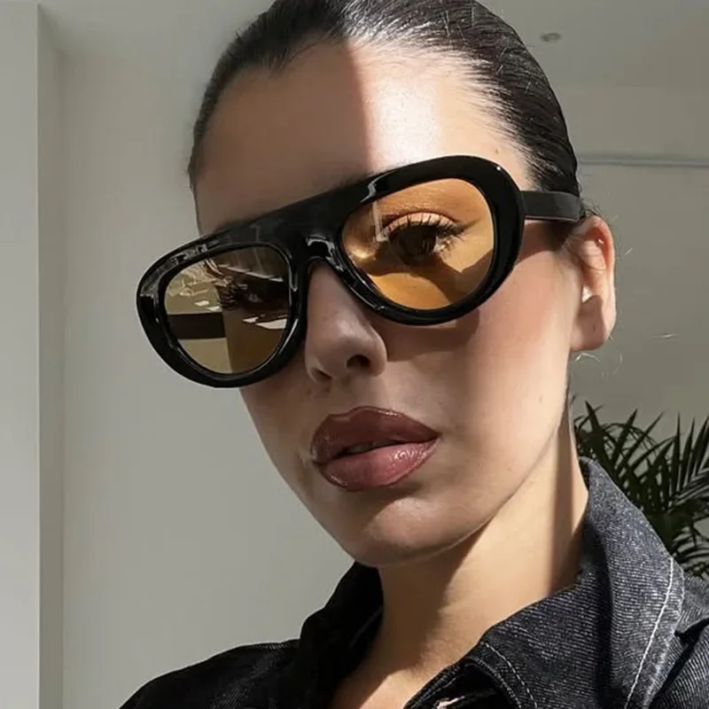 Small frame single beam toad shaped sunglasses new European and American retro sunglasses ladies sunglasses
Small frame single beam toad shaped sunglasses new European and American retro sunglasses ladies sunglasses