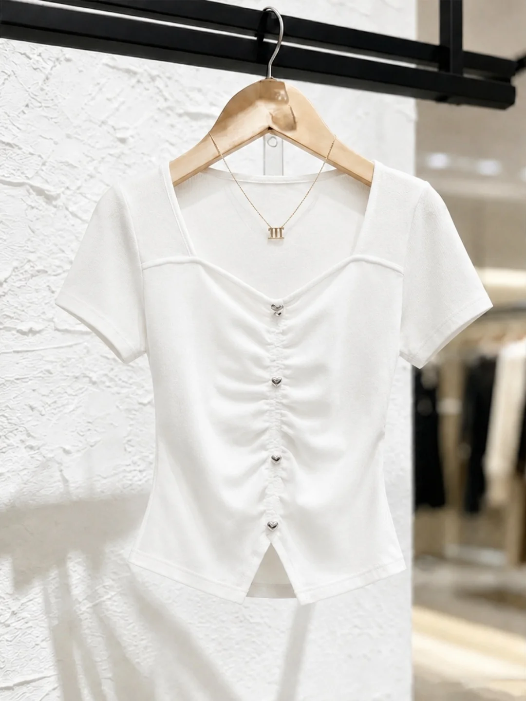 Korean Style Simple Casual Slim Short Sleeve T-Shirt Summer New Trend Design Women's Top Comfortable Breathable Fashionable
Korean Style Simple Casual Slim Short Sleeve T-Shirt Summer New Trend Design Women's Top Comfortable Breathable Fashionable