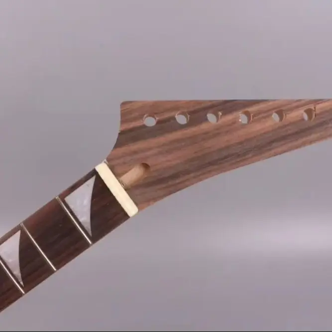 ROSEWOOD Fretboard Electric guitar neck Locking nut new unfinsihed right hand 22 fret 25.5" Maple wood J10
ROSEWOOD Fretboard Electric guitar neck Locking nut new unfinsihed right hand 22 fret 25.5" Maple wood J10