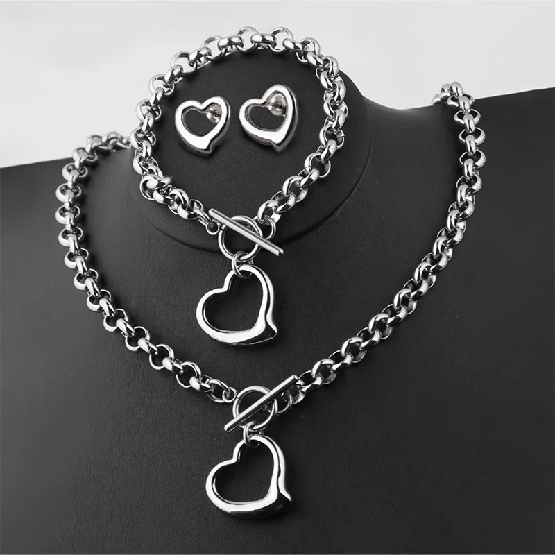 3Pcs Exquisite High Quality Love Fashion Stainless Steel Bracelet Earrings Necklace Pendant Set Women Daily Party Gifts
3Pcs Exquisite High Quality Love Fashion Stainless Steel Bracelet Earrings Necklace Pendant Set Women Daily Party Gifts