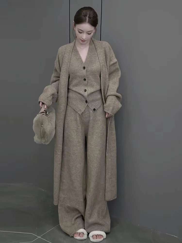 New Autumn Winter Women Knitted Three Piece Set Cardigan Sweater + Single Breasted Vest Tops And Wide Leg Pants Fashion Elegant
New Autumn Winter Women Knitted Three Piece Set Cardigan Sweater + Single Breasted Vest Tops And Wide Leg Pants Fashion Elegant