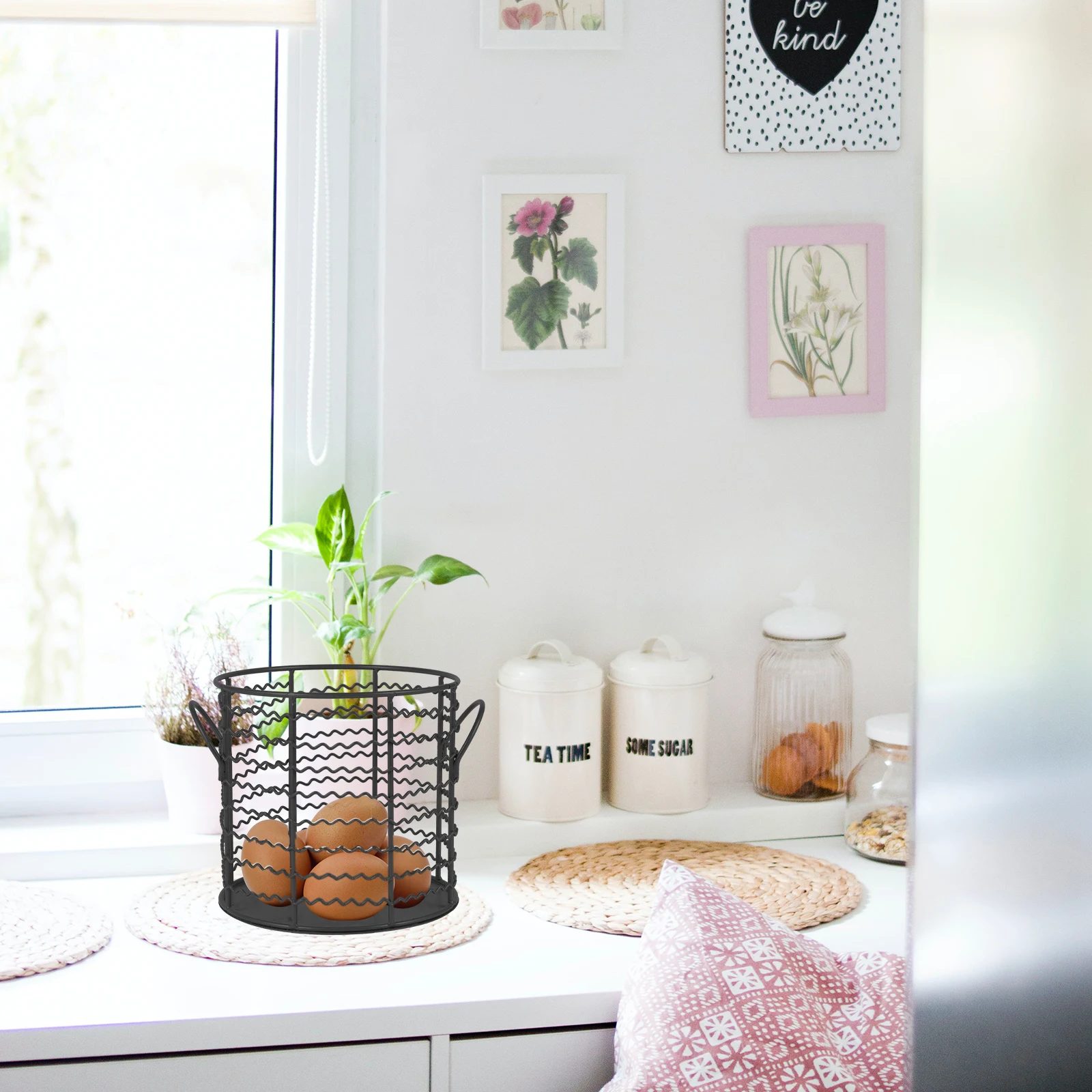 Iron Art Storage Basket Large Capacity Desktop ganizer for Kitchen Living Room Fruit Snacks Sundries Container Modern Decorative 
Iron Art Storage Basket Large Capacity Desktop ganizer for Kitchen Living Room Fruit Snacks Sundries Container Modern Decorative