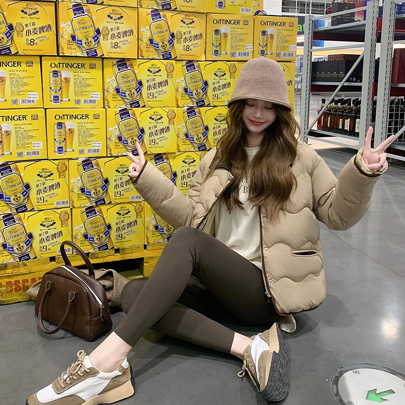 Women's Jacket Cotton-padded Clothes Short Korean Fashion Hooded Thicken Bread Jackets Casual Loose Winter Parkas Coats
Women's Jacket Cotton-padded Clothes Short Korean Fashion Hooded Thicken Bread Jackets Casual Loose Winter Parkas Coats