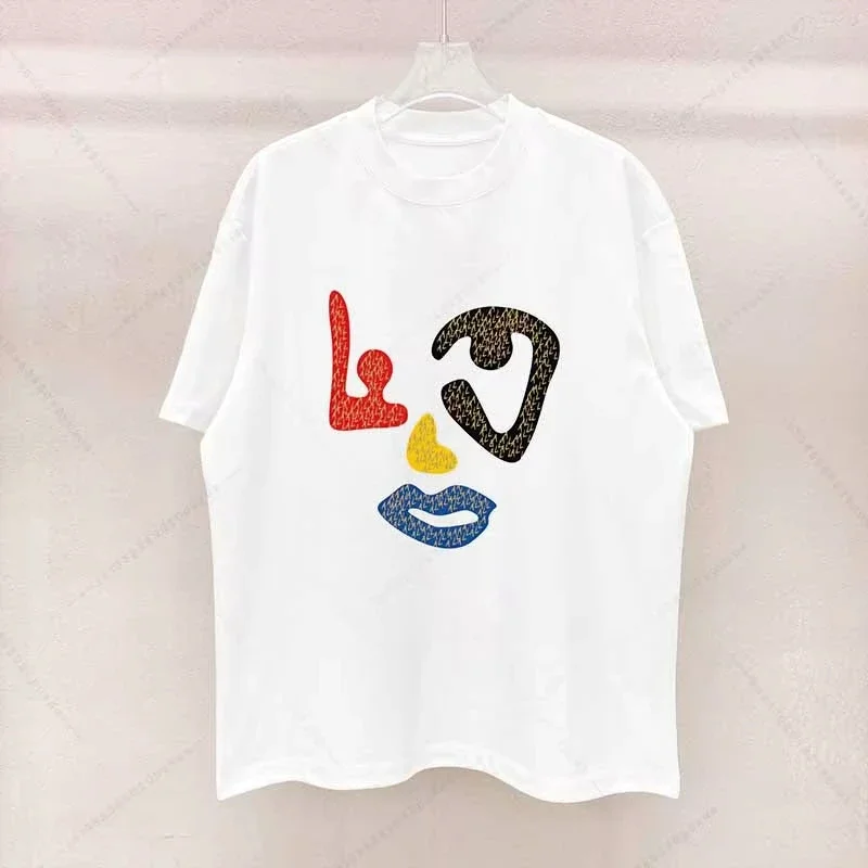 Luxury Children's Parent-child Clothing Abstract Art Graphic Print Men's And Women's Round Neck Luxury Casual Short Sleeved Top
Luxury Children's Parent-child Clothing Abstract Art Graphic Print Men's And Women's Round Neck Luxury Casual Short Sleeved Top