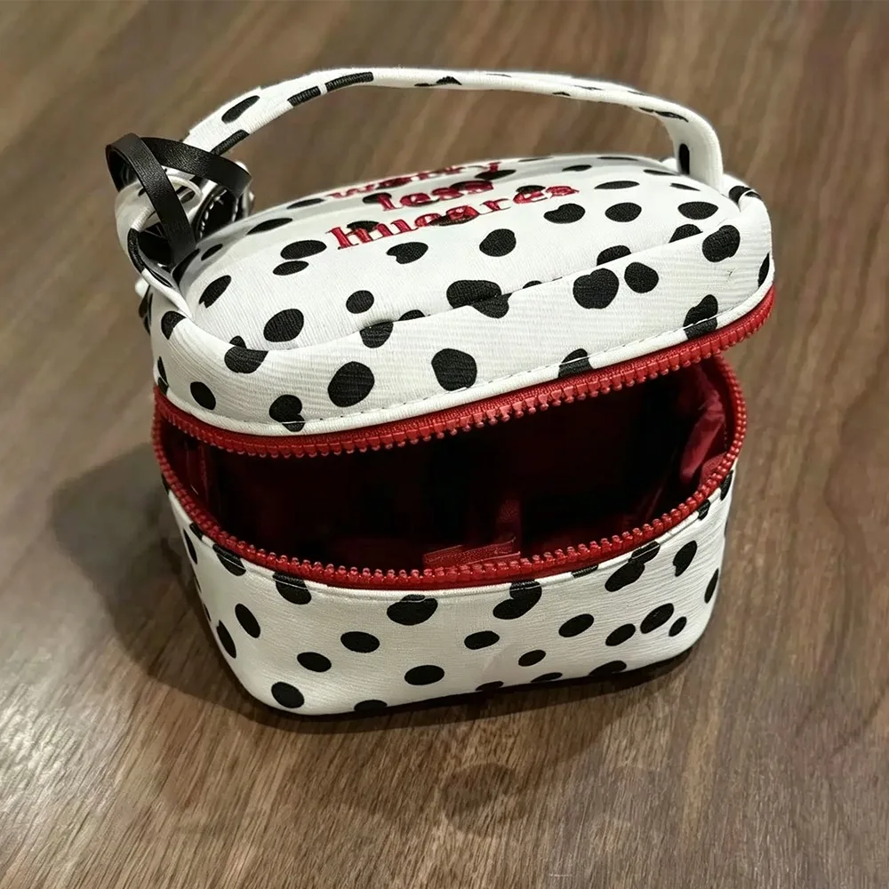 Kawaii Polka Dot Makeup Bag Handheld Zipper Design Zipper Organizer Square Storage Box Home Travel
Kawaii Polka Dot Makeup Bag Handheld Zipper Design Zipper Organizer Square Storage Box Home Travel