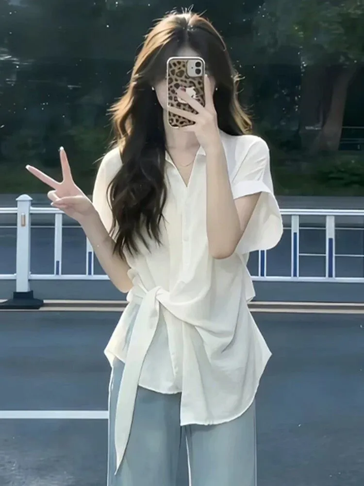 French Style Loose Women's Shirt Summer New Design Belted Short Sleeve White Slimming Elegant Top City Walk Open Cardigan
French Style Loose Women's Shirt Summer New Design Belted Short Sleeve White Slimming Elegant Top City Walk Open Cardigan