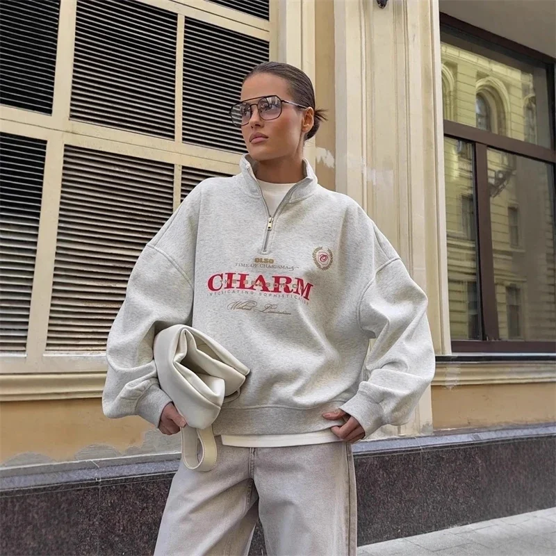 European And American Fashion Trend English Letter Pattern Oversized T-shirt Women Y2K Streetwear Loose V-neck Long Sleevedshirt
European And American Fashion Trend English Letter Pattern Oversized T-shirt Women Y2K Streetwear Loose V-neck Long Sleevedshirt