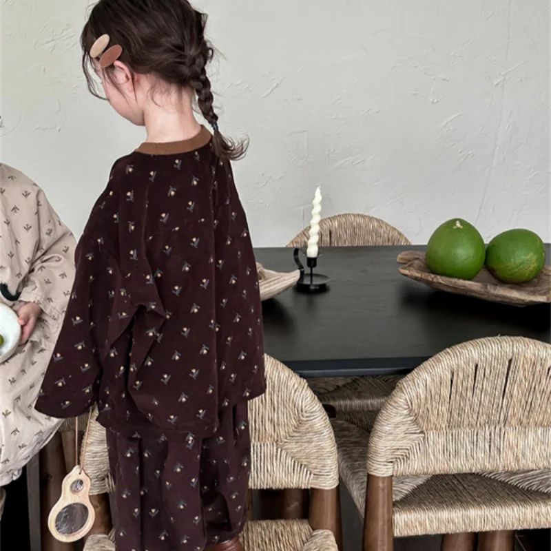 Girls Sweatshirts +Pants Kids Suits 2PCS/Set Cotton 2024 Luxury Spring Autumn Cotton Formal Sport Teenagers Children Clothing
Girls Sweatshirts +Pants Kids Suits 2PCS/Set Cotton 2024 Luxury Spring Autumn Cotton Formal Sport Teenagers Children Clothing