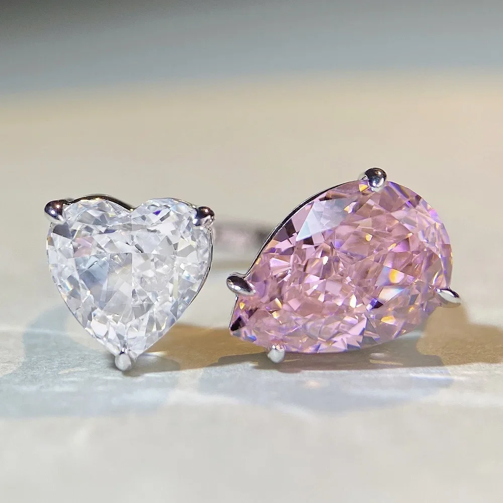 PT950 Platinum Love Heart Inspired Versatile Ring
PT950 Platinum Love Heart Inspired Versatile Ring