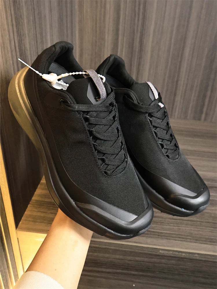 FL High-End Sport Series 18K Outdoor Waterproof Men's Casual Shoes Spring 2025 Breathable Hybrid Material round Toe Flat Heel
FL High-End Sport Series 18K Outdoor Waterproof Men's Casual Shoes Spring 2025 Breathable Hybrid Material round Toe Flat Heel