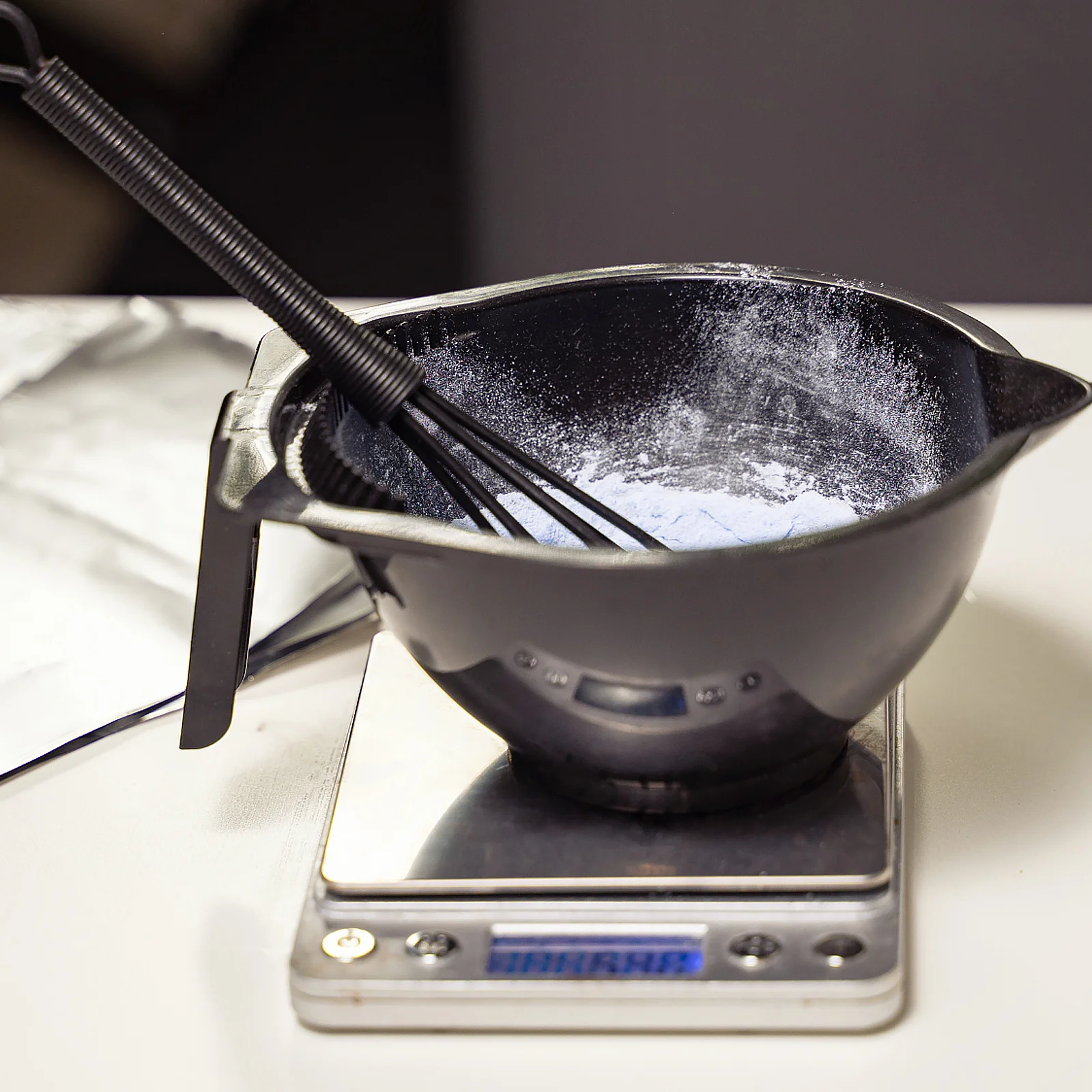 12Pcs Plastic Hair Color Whisk Efficient Dye Mixing Stirrer for Salon Home Use Cream Honey Egg Liquid Manual Mixer Tool
12Pcs Plastic Hair Color Whisk Efficient Dye Mixing Stirrer for Salon Home Use Cream Honey Egg Liquid Manual Mixer Tool