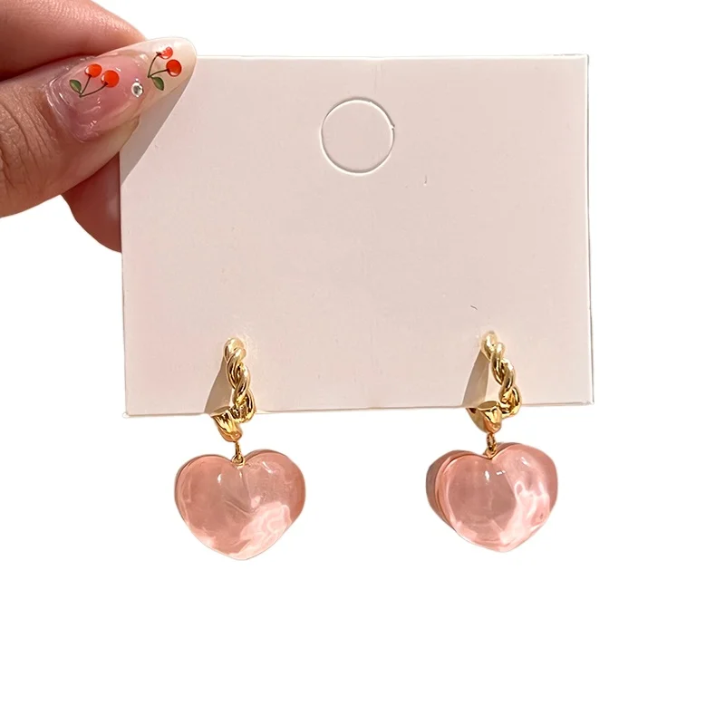 *Pink love earrings, women's light luxury, niche design, temperament, celebrity earrings
*Pink love earrings, women's light luxury, niche design, temperament, celebrity earrings