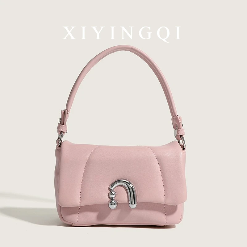 Новая премиальная сумка-багет 2026 года, нишевая наплечная сумка с ромбовидным узором, женская сумка-тоут с цветочным принтом
Новая премиальная сумка-багет 2026 года, нишевая наплечная сумка с ромбовидным узором, женская сумка-тоут с цветочным принтом