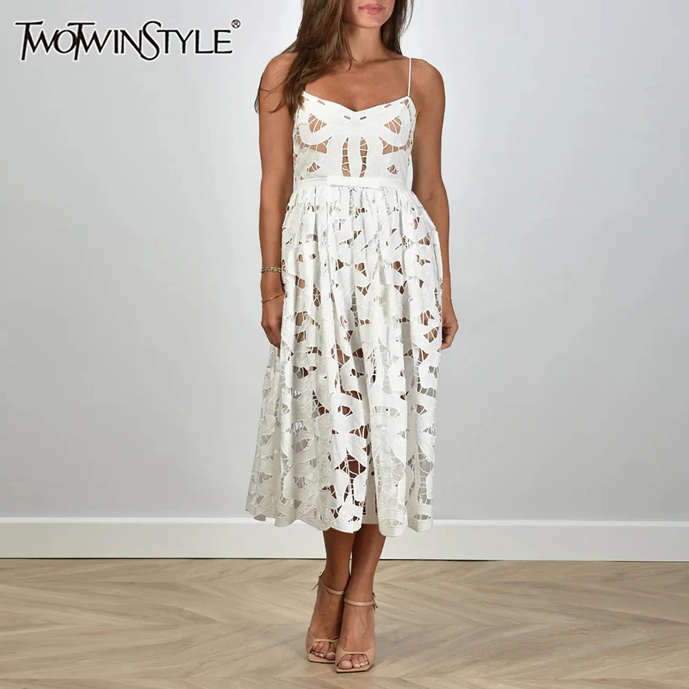 TWOTWINSTYLE Solid Hollow Out Spliced Folds Fashion Dresses for Women Square Neck Sleeveless Elegant Dress Female Clothing New
TWOTWINSTYLE Solid Hollow Out Spliced Folds Fashion Dresses for Women Square Neck Sleeveless Elegant Dress Female Clothing New