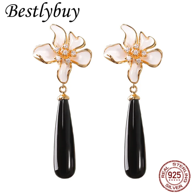 Authentic S925 Gold Plated Silver Burnt Blue Flower Natural Black Agate Water Drop shaped Earrings Fashionable Light Luxury Gift
Authentic S925 Gold Plated Silver Burnt Blue Flower Natural Black Agate Water Drop shaped Earrings Fashionable Light Luxury Gift