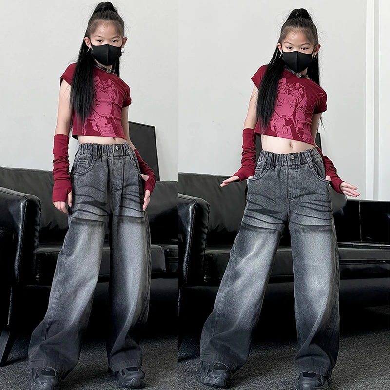 2024 Kids Jazz Modern Dance Costumes For Girls Red Crop Tops Loose Pants Suit Streetwear Hip Hop Dance Performance Wear DQS17041
2024 Kids Jazz Modern Dance Costumes For Girls Red Crop Tops Loose Pants Suit Streetwear Hip Hop Dance Performance Wear DQS17041