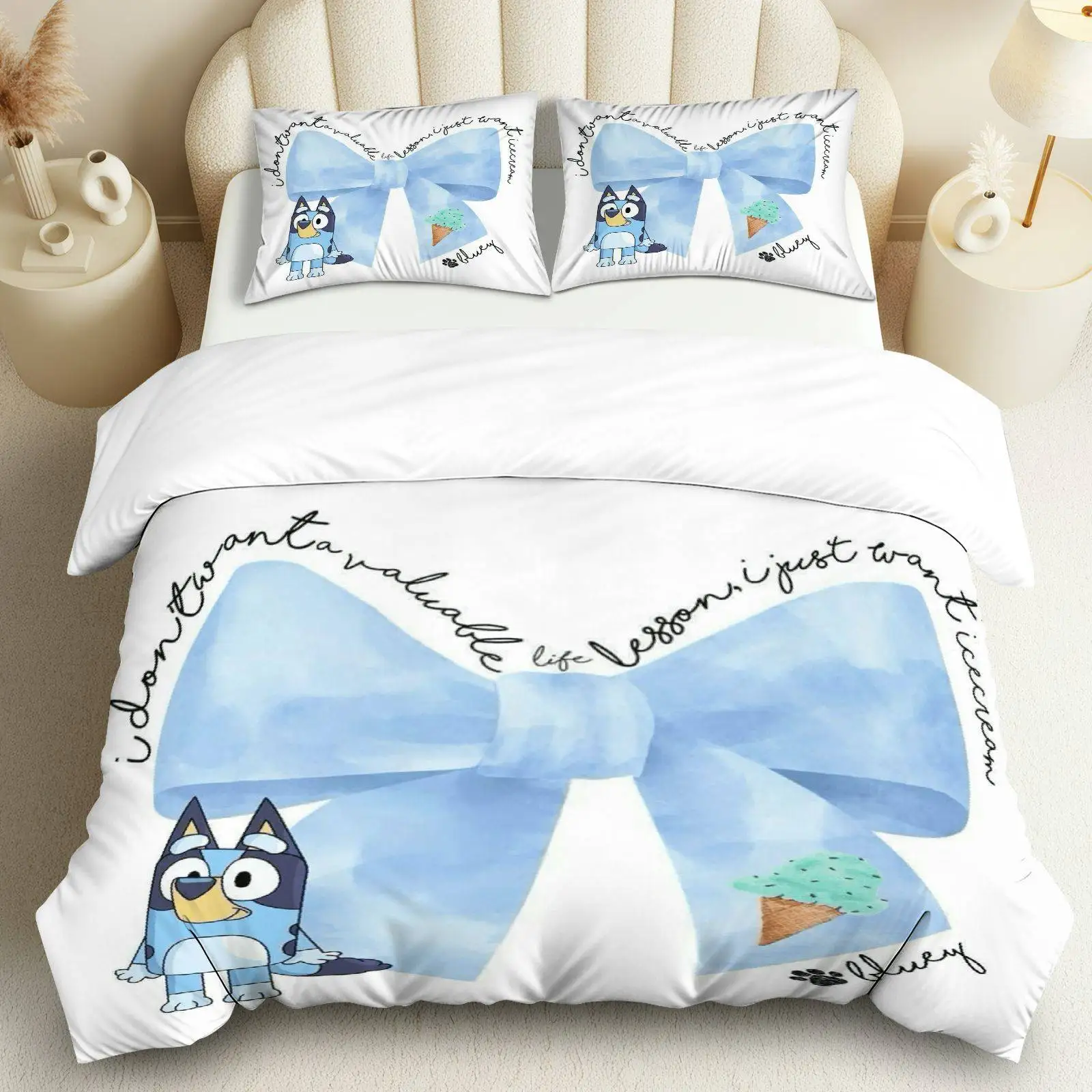 3PCS Duvet Cover, 1 Duvet+2 Pillowcases(Without filler), Blue Bowknot Design Suitable for Bedroom Living Room Decoration.
3PCS Duvet Cover, 1 Duvet+2 Pillowcases(Without filler), Blue Bowknot Design Suitable for Bedroom Living Room Decoration.