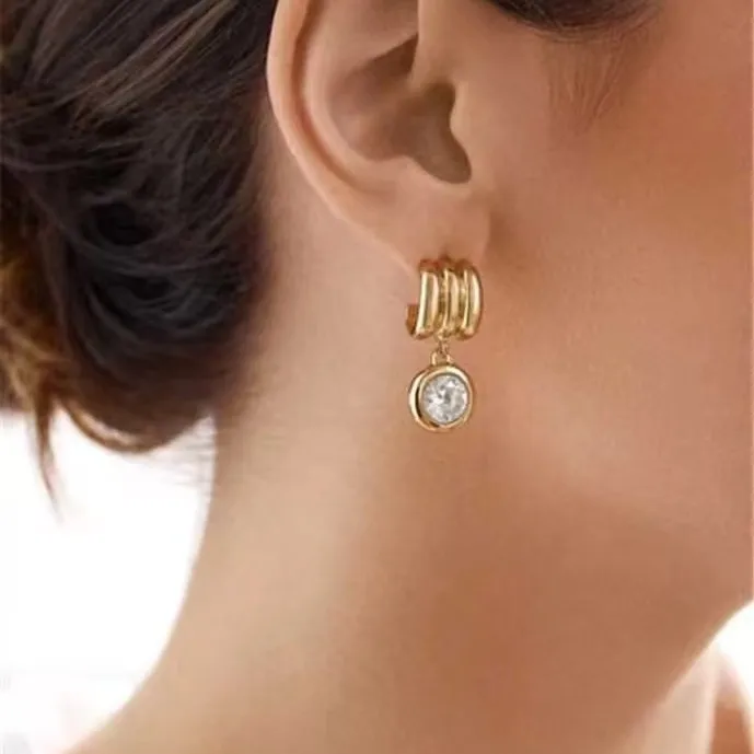 2025 Fashion C Shape Stud Earrings 18K Gold Plated Brass Earrings Zircon Earrings Jewelry for Girls Women
2025 Fashion C Shape Stud Earrings 18K Gold Plated Brass Earrings Zircon Earrings Jewelry for Girls Women