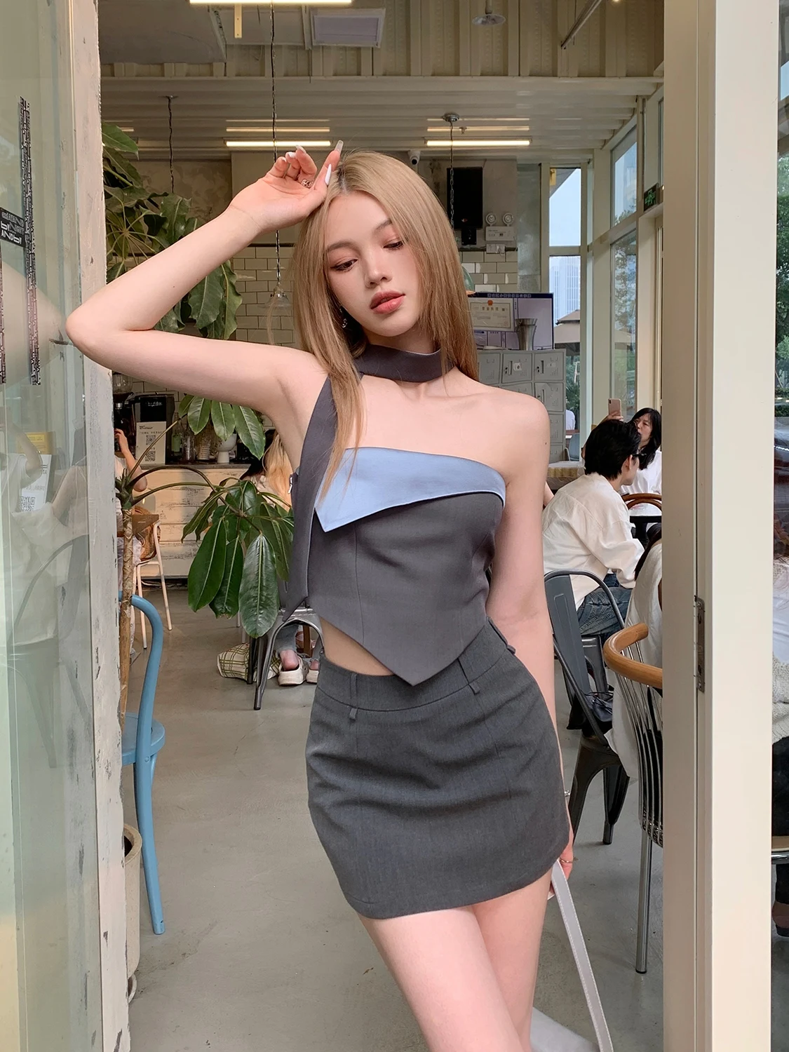 EU IIWAN ey Blue Contrast Color Flip Design Spicy Girl One oulder Tube Top Women Summer Queen Sa Brought up Top
EU IIWAN ey Blue Contrast Color Flip Design Spicy Girl One oulder Tube Top Women Summer Queen Sa Brought up Top