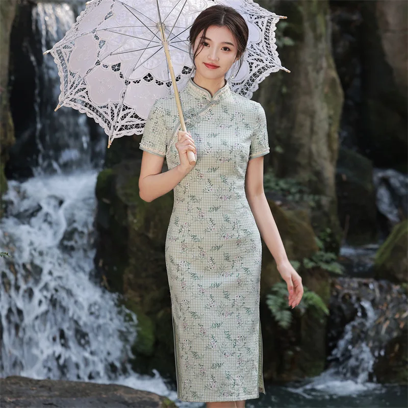 Traditional Chinese Qipao Modified Custom Cheongsam Dress Sleeveless Slim Bodycon Elegant Sexy Summer Wear Party Performance
Traditional Chinese Qipao Modified Custom Cheongsam Dress Sleeveless Slim Bodycon Elegant Sexy Summer Wear Party Performance