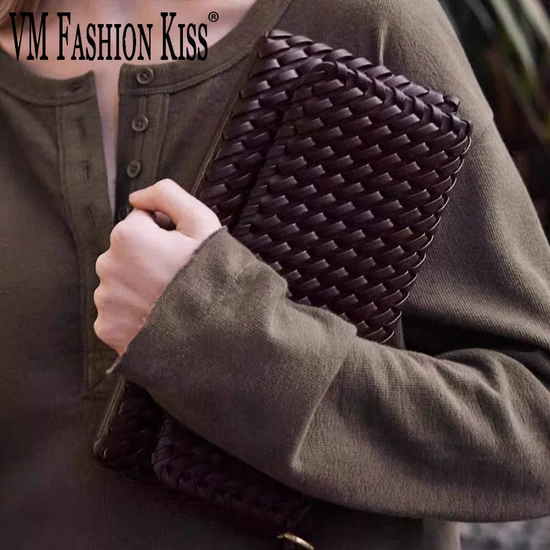 Women's Elegant Long Armpit Bag PU Leather Hand-woven Shoulder & Crossbody Can Be Handheld/Wrist Carry Adjustable Strap
Women's Elegant Long Armpit Bag PU Leather Hand-woven Shoulder & Crossbody Can Be Handheld/Wrist Carry Adjustable Strap