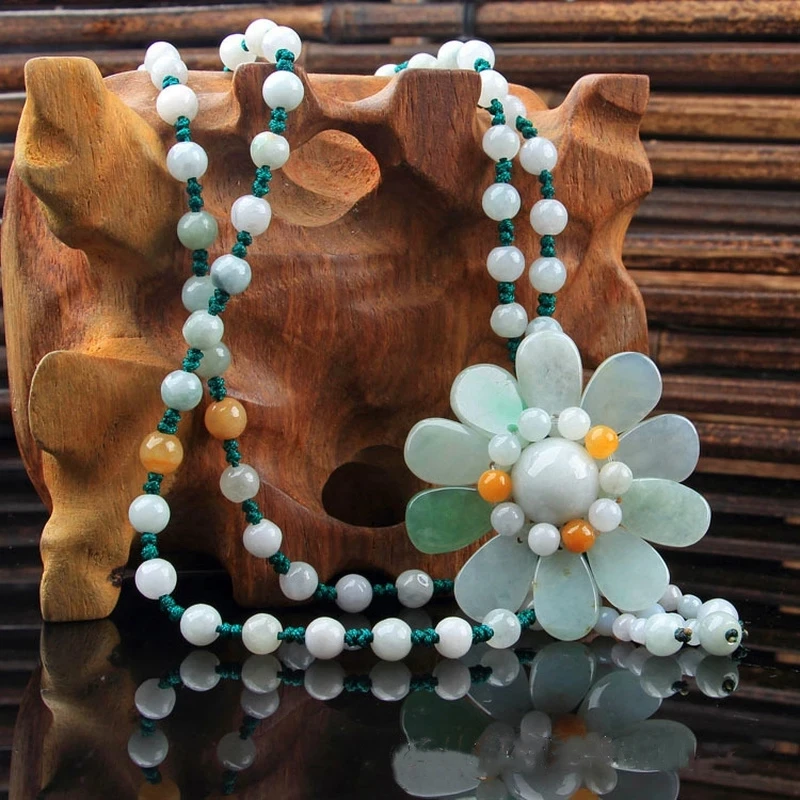 Emerald Hand Carved Sunflower Natural Jade Pendant Fashion Jadeite Chain Jewelry Women Flower Necklace Gift Accessories
Emerald Hand Carved Sunflower Natural Jade Pendant Fashion Jadeite Chain Jewelry Women Flower Necklace Gift Accessories