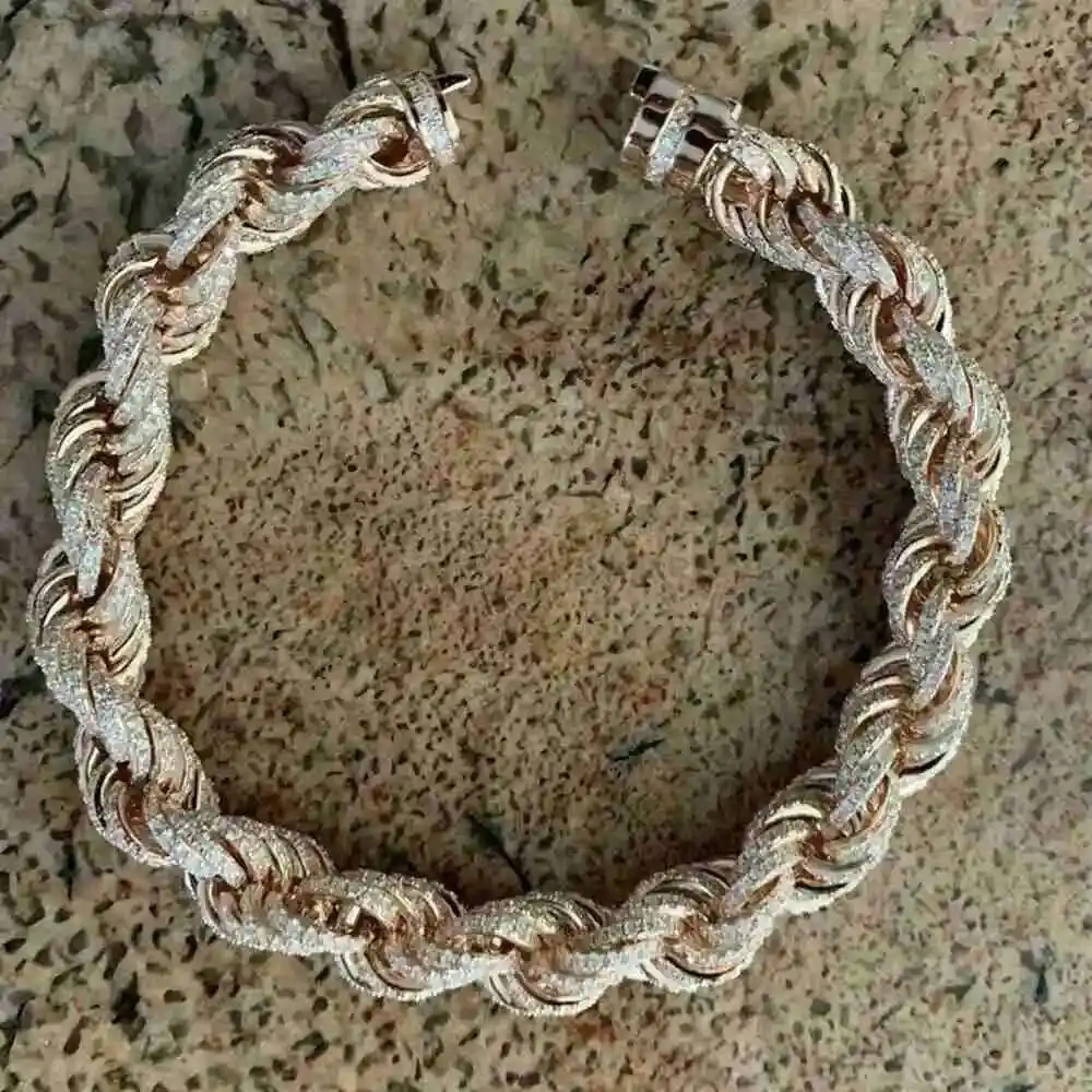 Mens 10mm Iced Out S925 Sterling Silver Link Chains Moissanite Hip Hop Rope Bracelet
Mens 10mm Iced Out S925 Sterling Silver Link Chains Moissanite Hip Hop Rope Bracelet