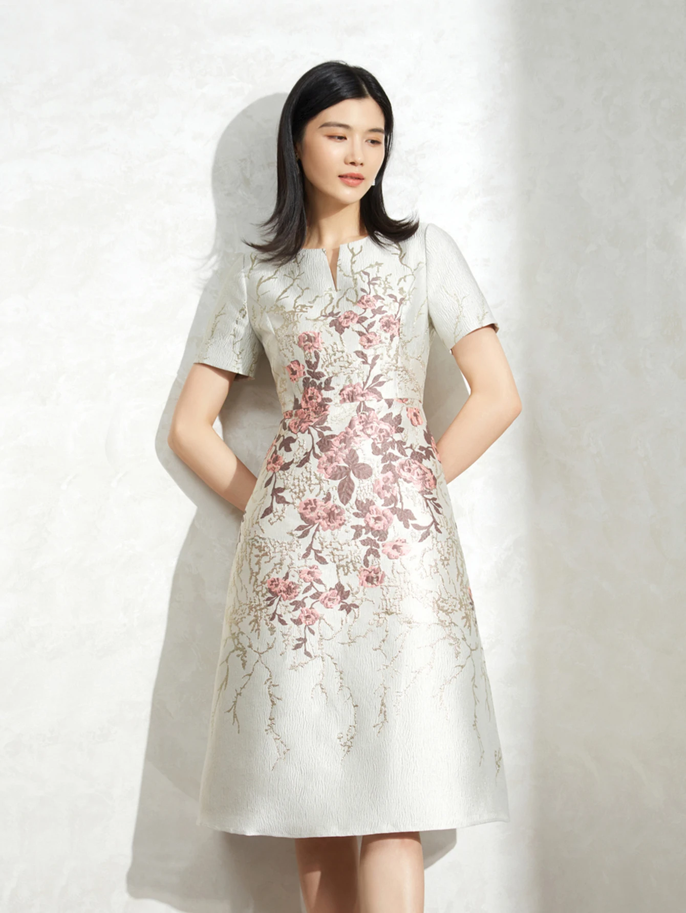 DEVCHATA Elegant Flower Jacquard Dress New Luxury Summer Boho Floral Fashion Party Clothing Mid-Calf Ball Gown Casual Vestidos
DEVCHATA Elegant Flower Jacquard Dress New Luxury Summer Boho Floral Fashion Party Clothing Mid-Calf Ball Gown Casual Vestidos