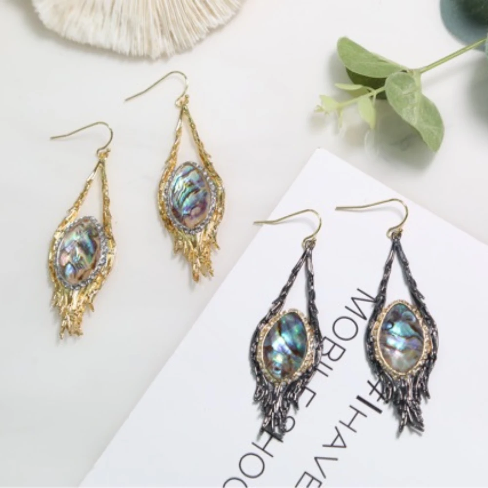 Genius Original Design Copper-plated Gold-plated Two-color Full Diamond Feather Series Earrings
Genius Original Design Copper-plated Gold-plated Two-color Full Diamond Feather Series Earrings