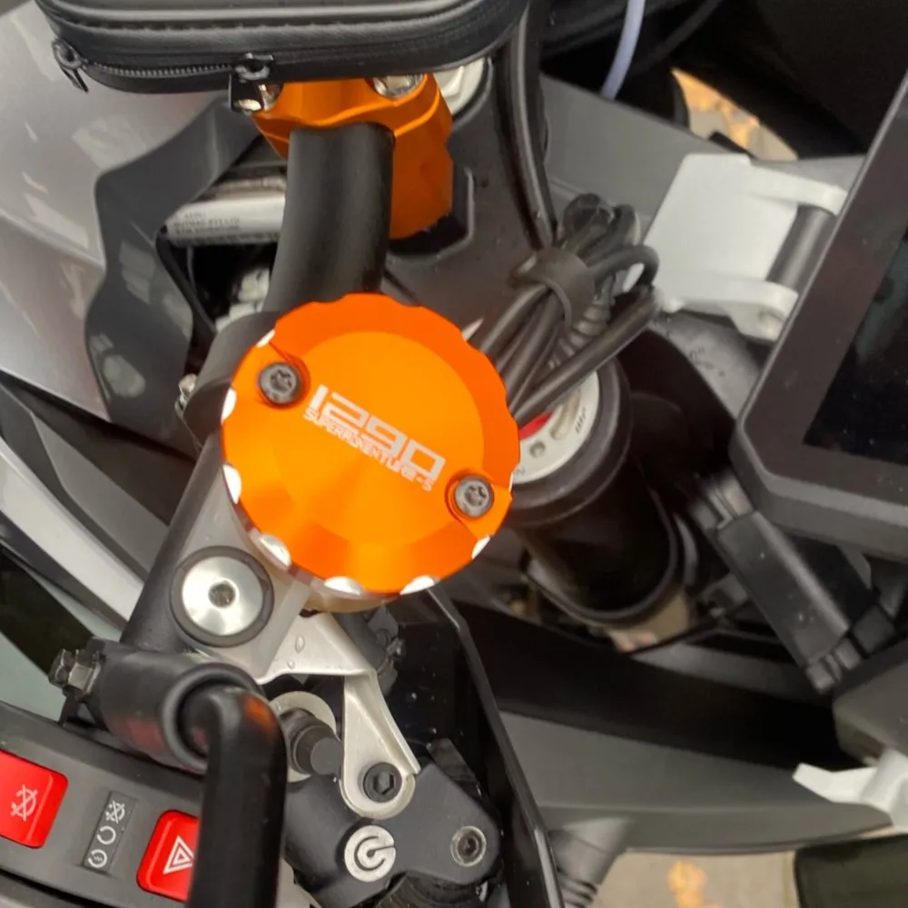 Front Brake Cylinder Cover Reservoir Oil Fluid Cap Tank Cup For 690 DUKE R SMC Enduro 1050 1190 ADVENTURE 990 1290 Super Duke GT
Front Brake Cylinder Cover Reservoir Oil Fluid Cap Tank Cup For 690 DUKE R SMC Enduro 1050 1190 ADVENTURE 990 1290 Super Duke GT