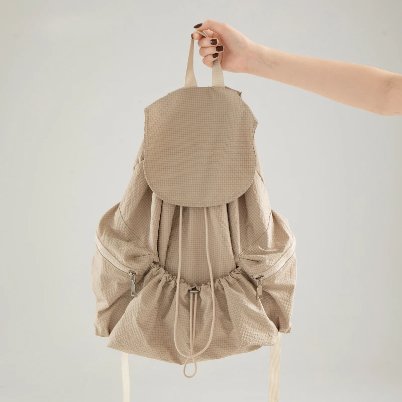 Large Capacity Backpack Niche Design Pleated Shoulder Bag Fashion Multi Pocket Drawstring Backpack Minimalist Backpack Unisex
Large Capacity Backpack Niche Design Pleated Shoulder Bag Fashion Multi Pocket Drawstring Backpack Minimalist Backpack Unisex