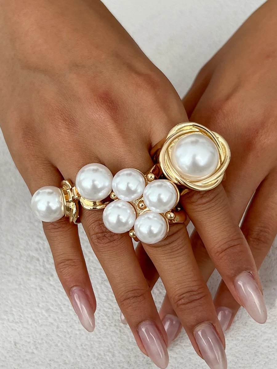 Faionable Retro Pearl Joint Rings Set for Women Trendy Ele Index Finger Open Ring Simple Paaging Adjustable Size
Faionable Retro Pearl Joint Rings Set for Women Trendy Ele Index Finger Open Ring Simple Paaging Adjustable Size